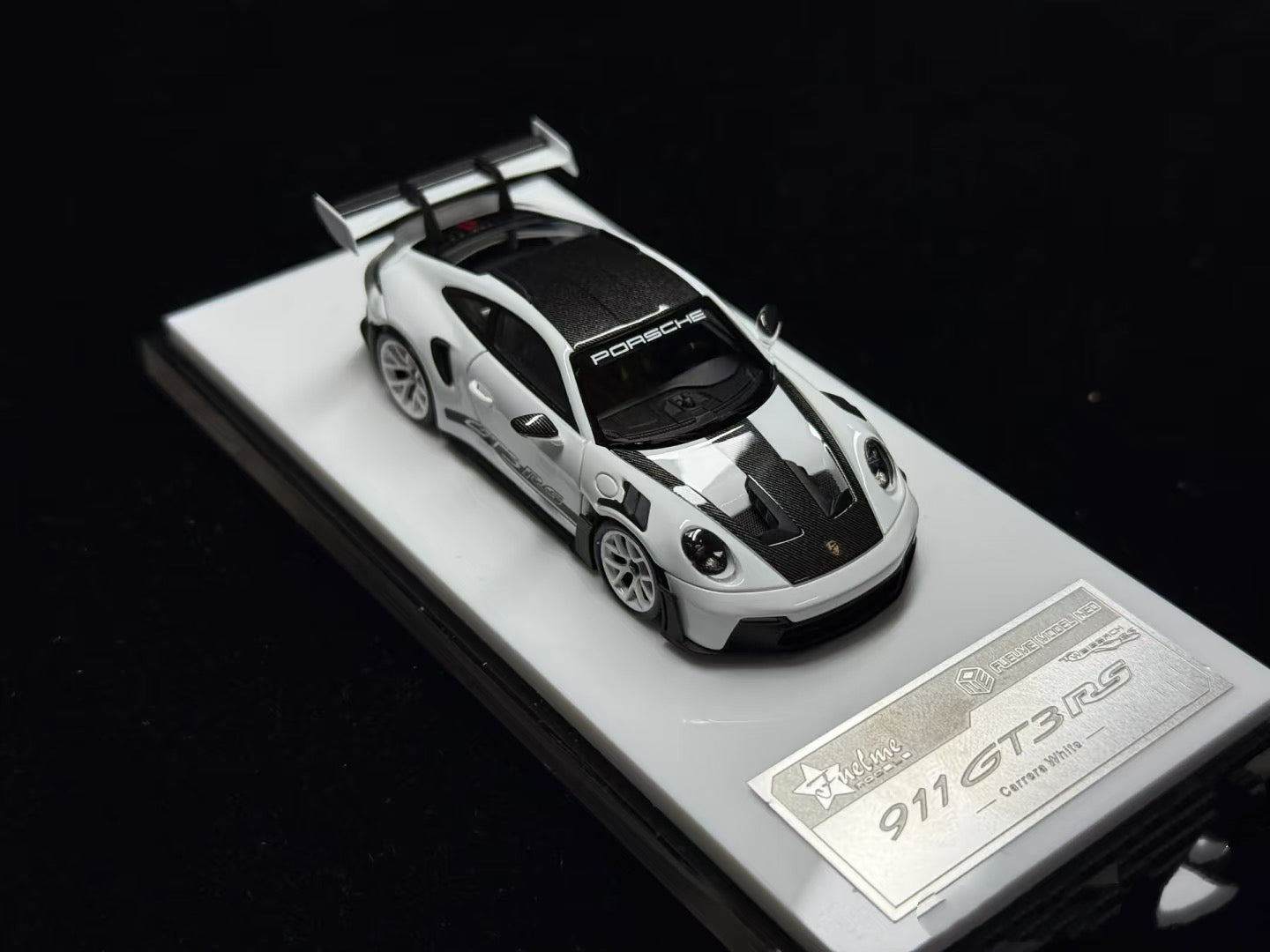 FUELME 1:64 Porsche 992 GT3RS Panda Limited Edition Resin Car Model