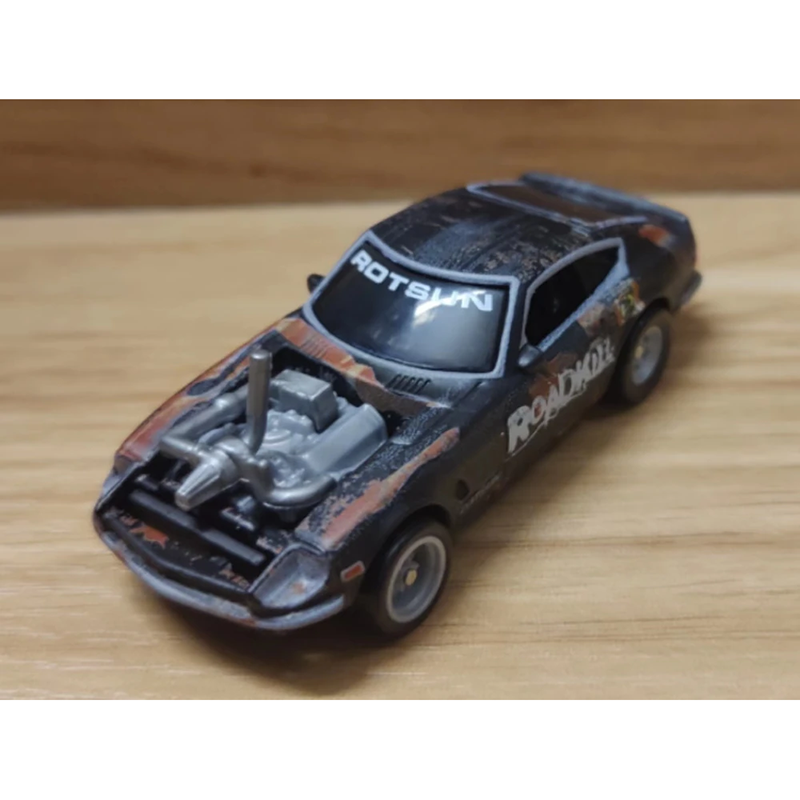 Hot wheels 1:64 Custom '71 Datsun 240Z (Rotsun) HXD63-9C6A-HKC37