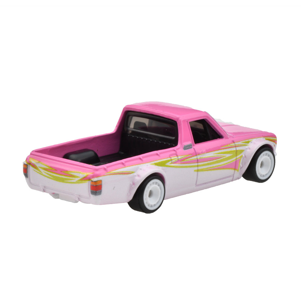 Hot wheels 1:64 1975 Datsun Sunny Truck (B120) & Custom '93 Nissan Hardbody (D21) HBL96-HRR78