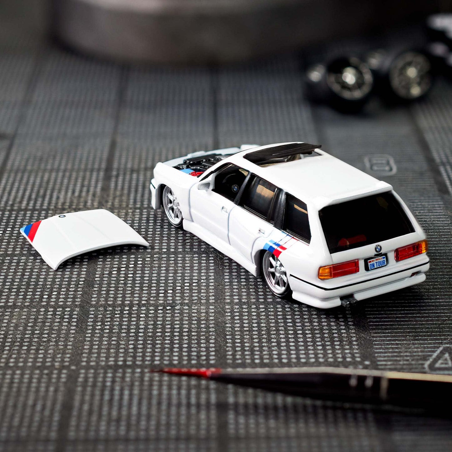 Hot wheels 1:64 1990 BMW 318i Touring Elite 64-HNJ60