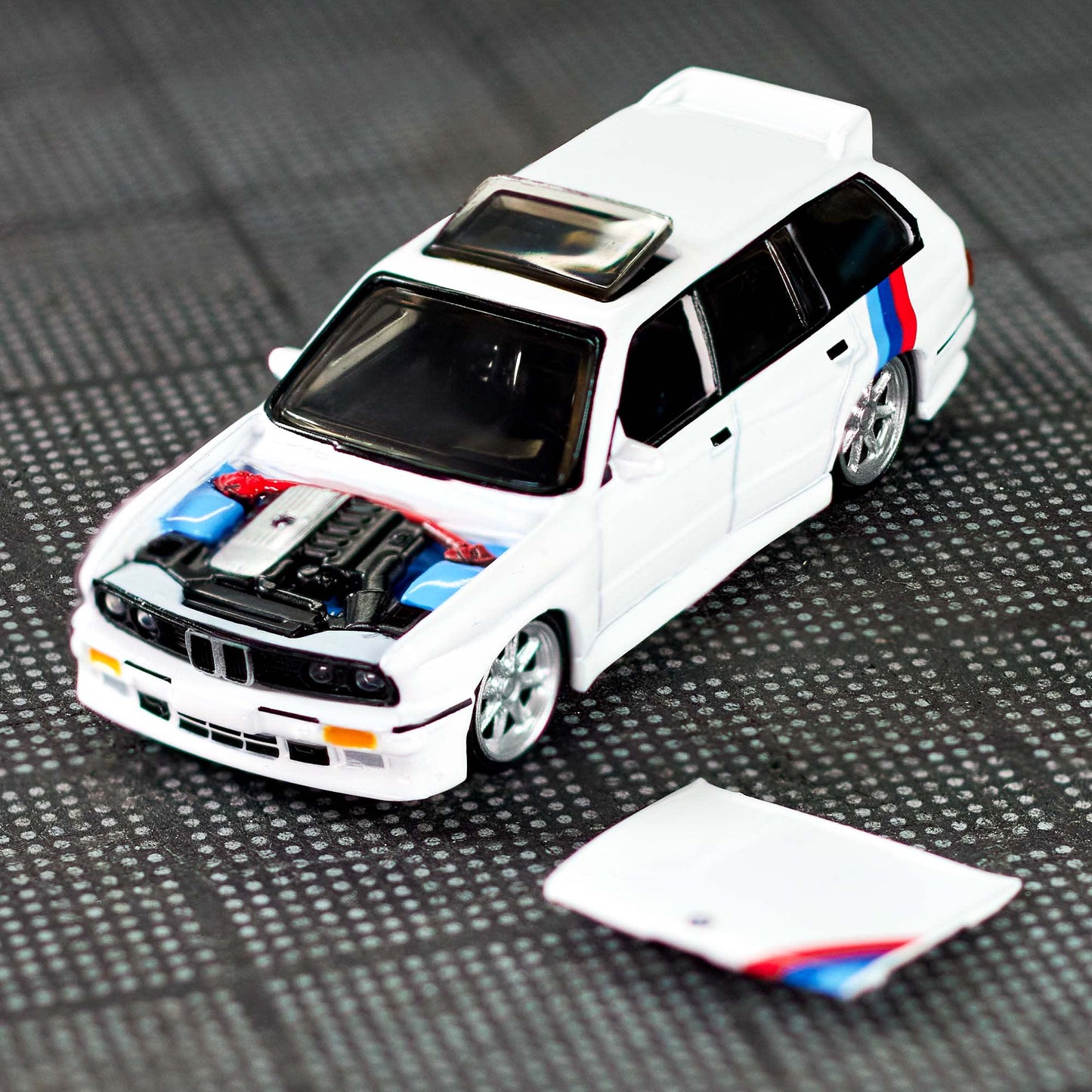 Hot wheels 1:64 1990 BMW 318i Touring Elite 64-HNJ60