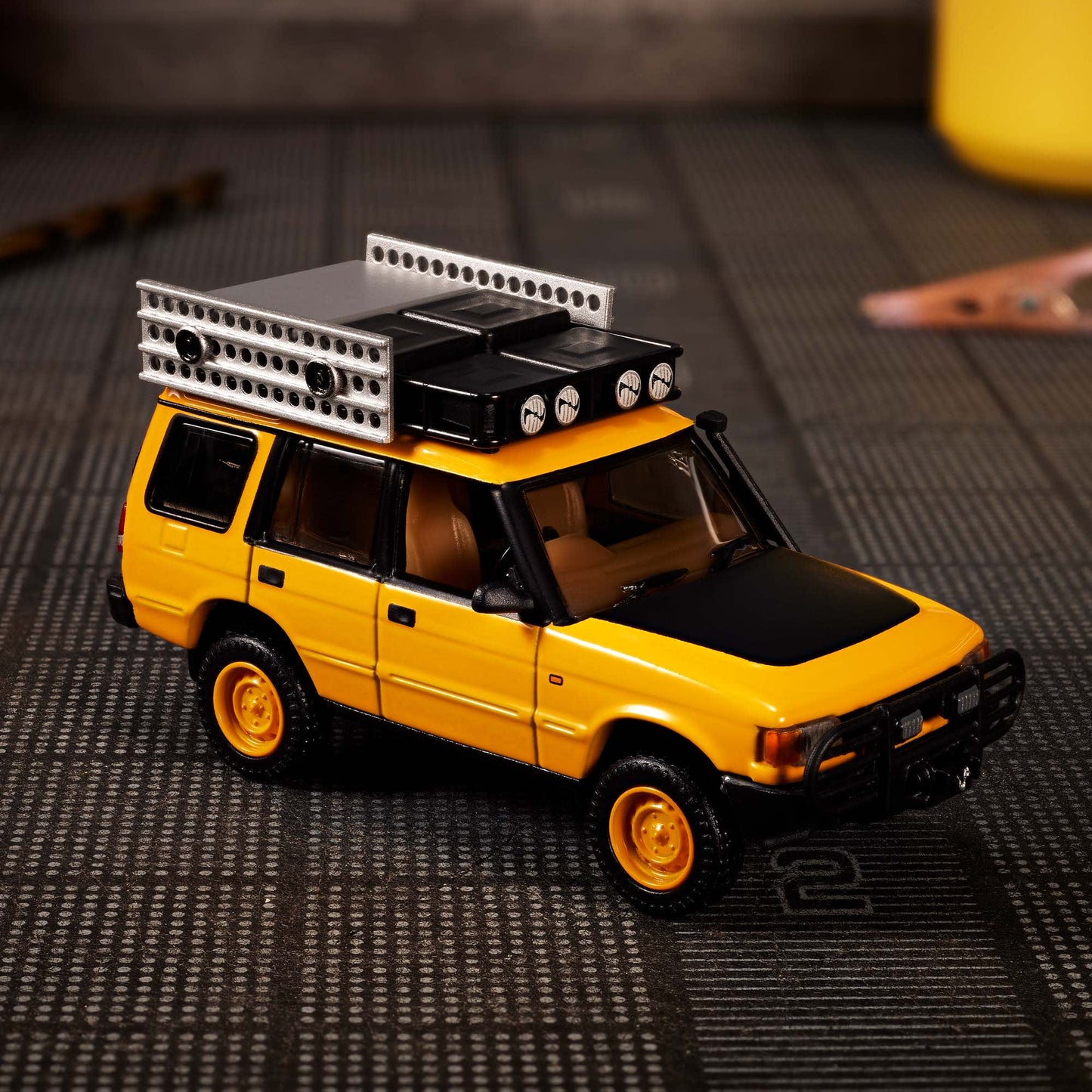 Hot wheels Mod Shop '94 Land Rover Discovery Elite 64-HNJ65