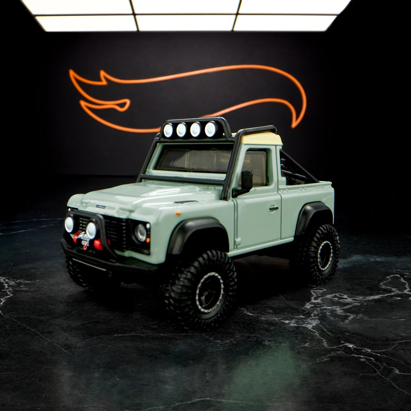 Hot wheels Land Rover Defender 90 Pickup Elite 64-HGW12