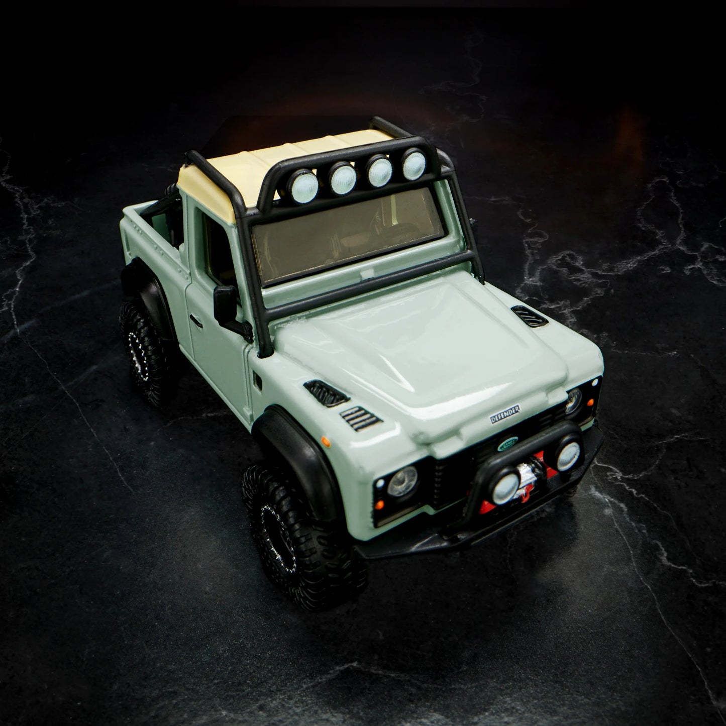 Hot wheels Land Rover Defender 90 Pickup Elite 64-HGW12
