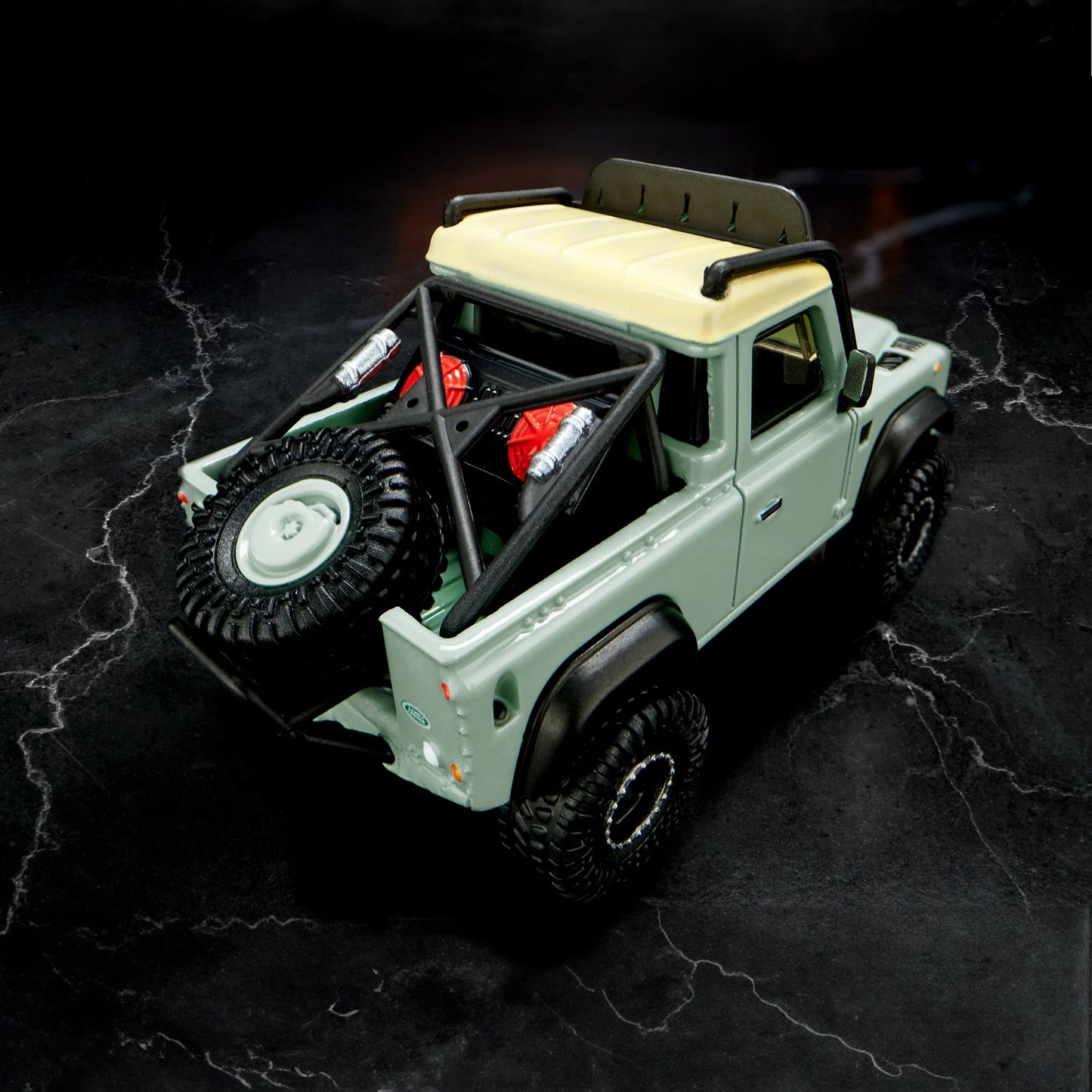 Hot wheels Land Rover Defender 90 Pickup Elite 64-HGW12