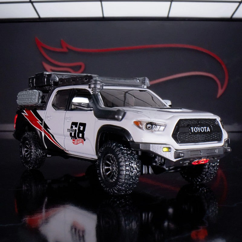 Hot wheels 17 Toyota Tacoma Elite 64-HNJ64