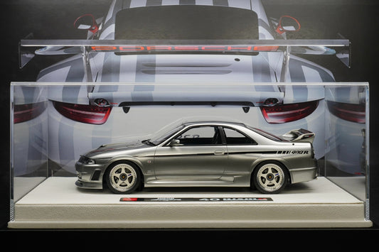 ¡Modelo de resina NISMO 400R de 1996, edición conmemorativa del 40.º aniversario de Nissan, escala 1:18! ¡Color plateado metálico clásico! 