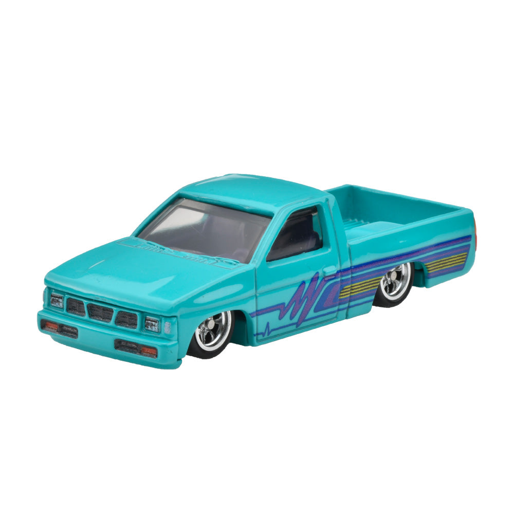 Hot wheels 1:64 1975 Datsun Sunny Truck (B120) & Custom '93 Nissan Hardbody (D21) HBL96-HRR78