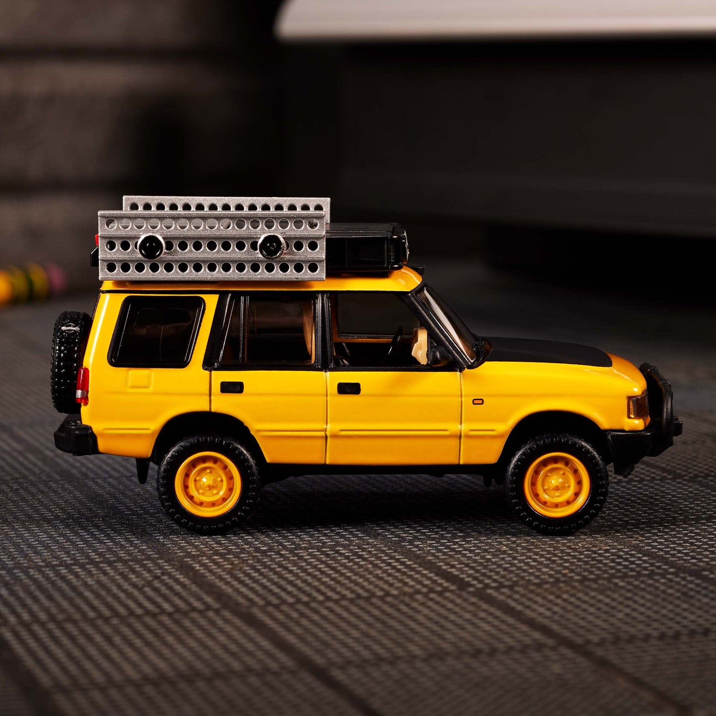 Hot wheels Mod Shop '94 Land Rover Discovery Elite 64-HNJ65