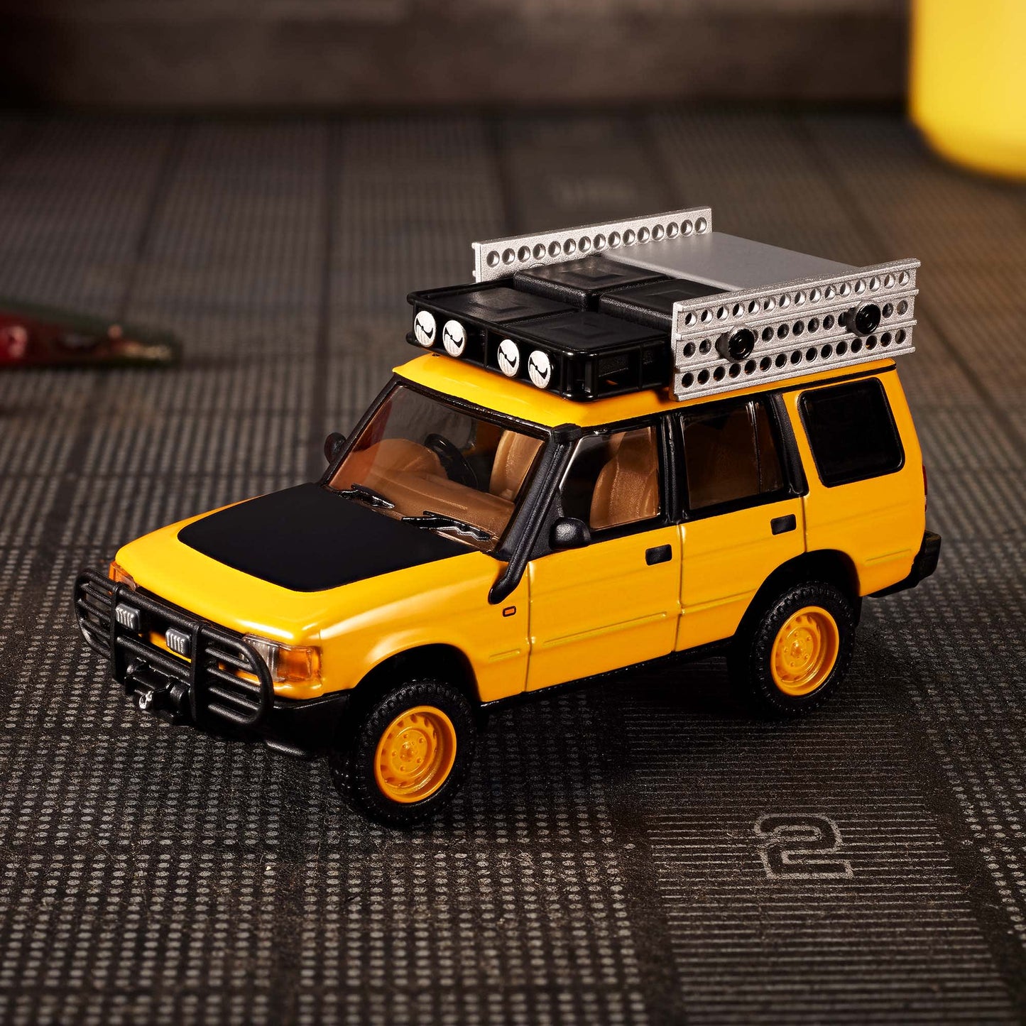 Hot wheels Mod Shop '94 Land Rover Discovery Elite 64-HNJ65